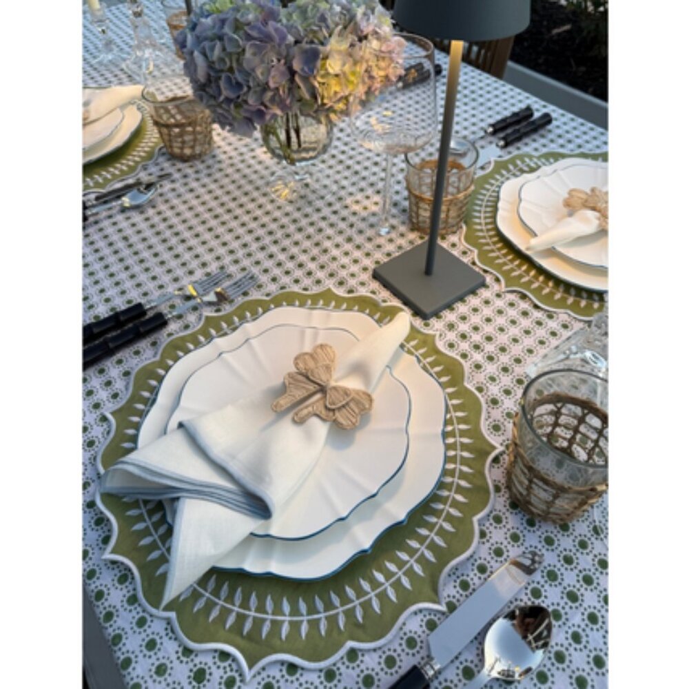 Dot Print Tablebloth